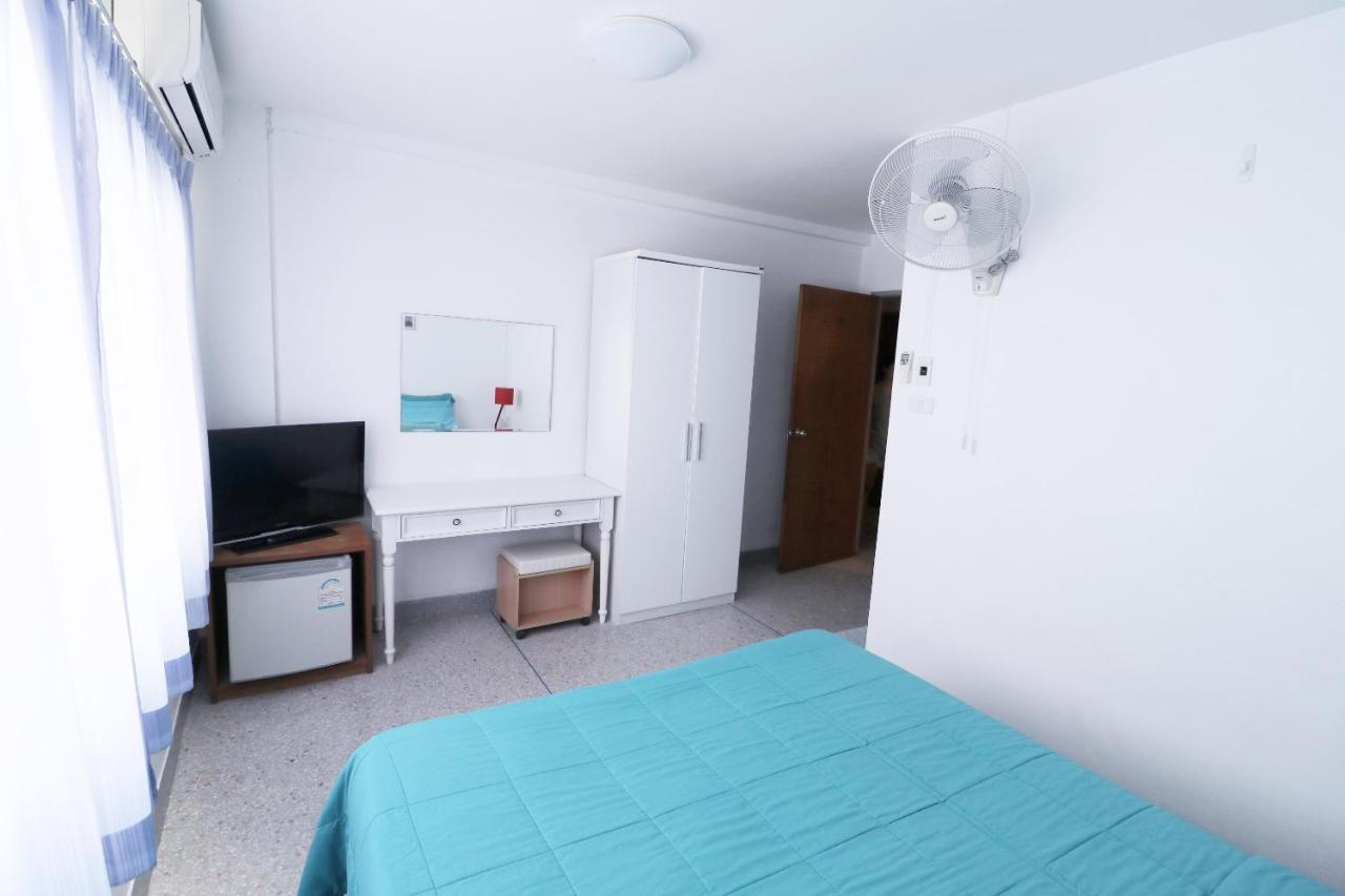 Thasanee Guesthouse Hua Hin Bagian luar foto