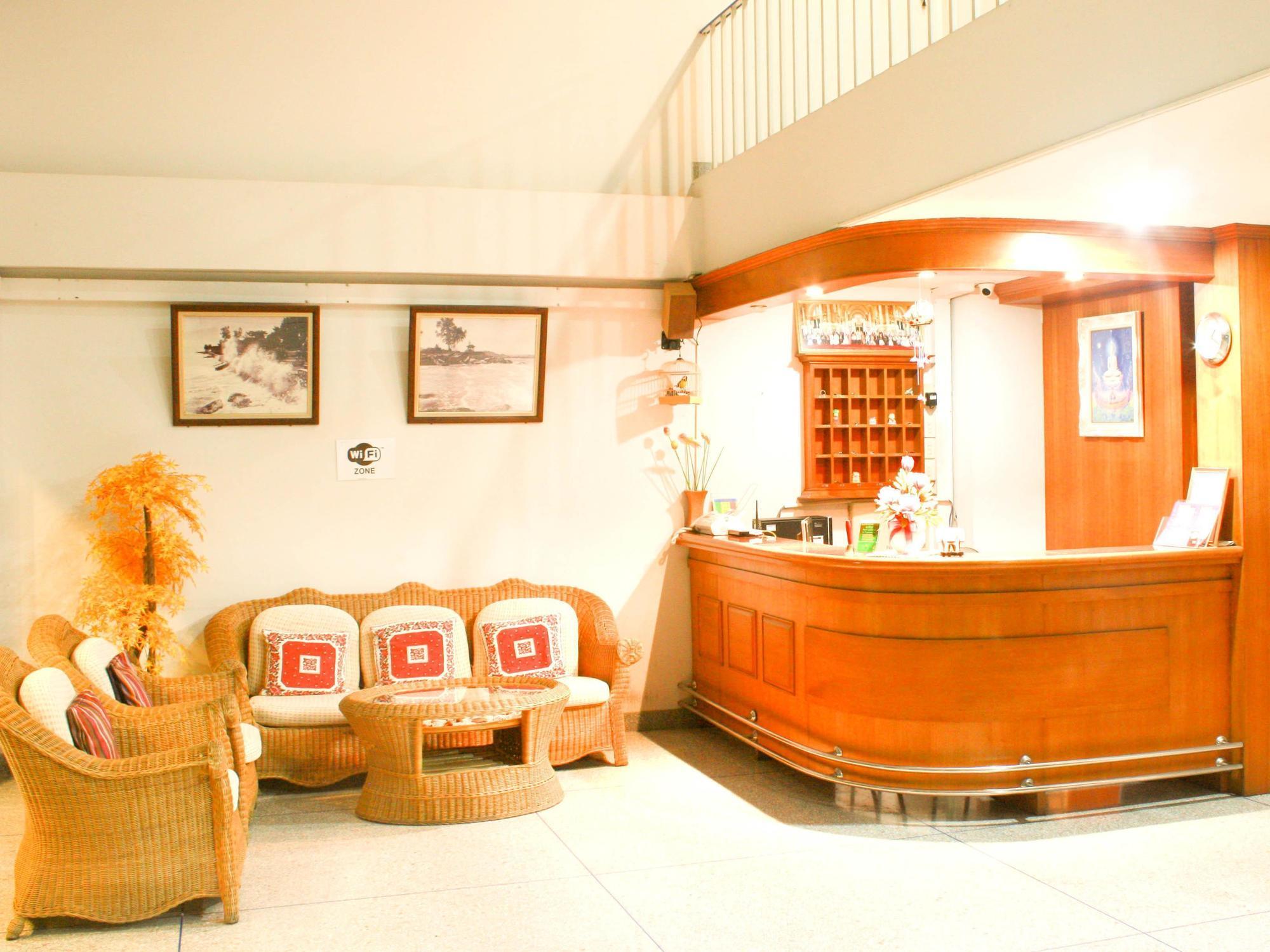 Thasanee Guesthouse Hua Hin Bagian luar foto